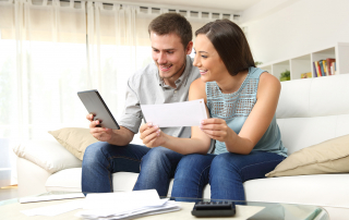 Tips for Choosing a Checking Account graphic