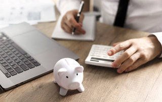 Which to Fund First: Emergency Accounts or Investments? Graphic