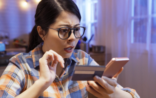 Don't Fall for These Text Scams graphic