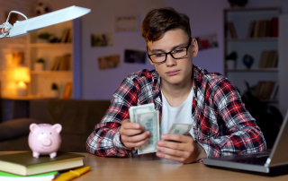 Financial Tips for Your College-Bound Child graphic