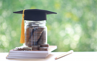 10 Strategies to Maximize Your College Budget graphic