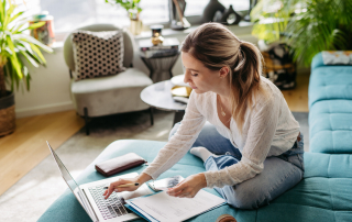 How to Perform a Mid-Year Financial Check-In graphic