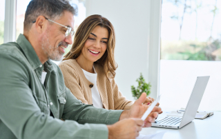 5 Year-End Money Moves to Maximize Benefits graphic