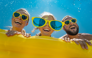 Enjoy Spring Break Without Overspending graphic